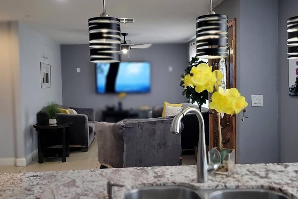K - Fully Remodeled And Professionally Decorated Las Vegas Eksteriør bilde